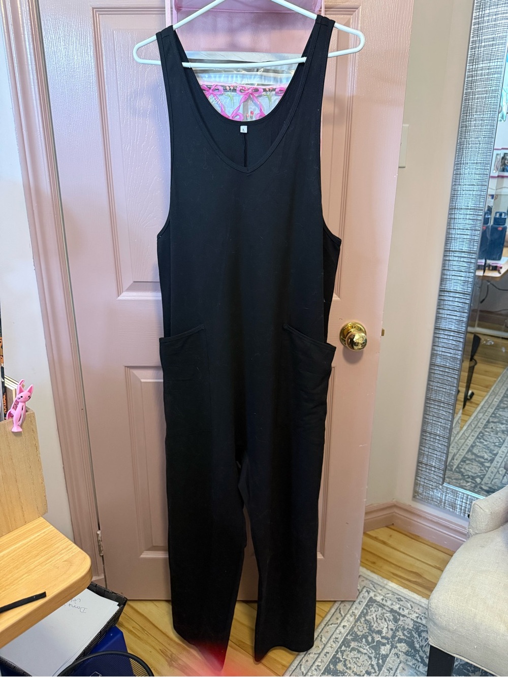 Amazon Essentials Black Sleeveless Wide-Leg Jumpsuit with Front Pockets